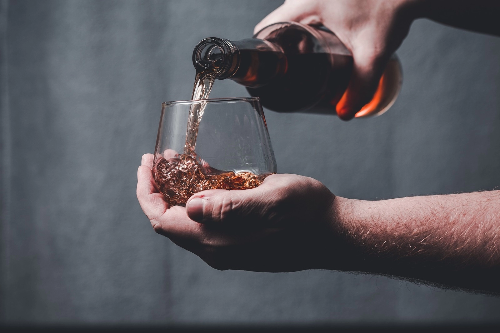 Haos u Istanbulu: Raste broj žrtava kontaminiranog alkohola
